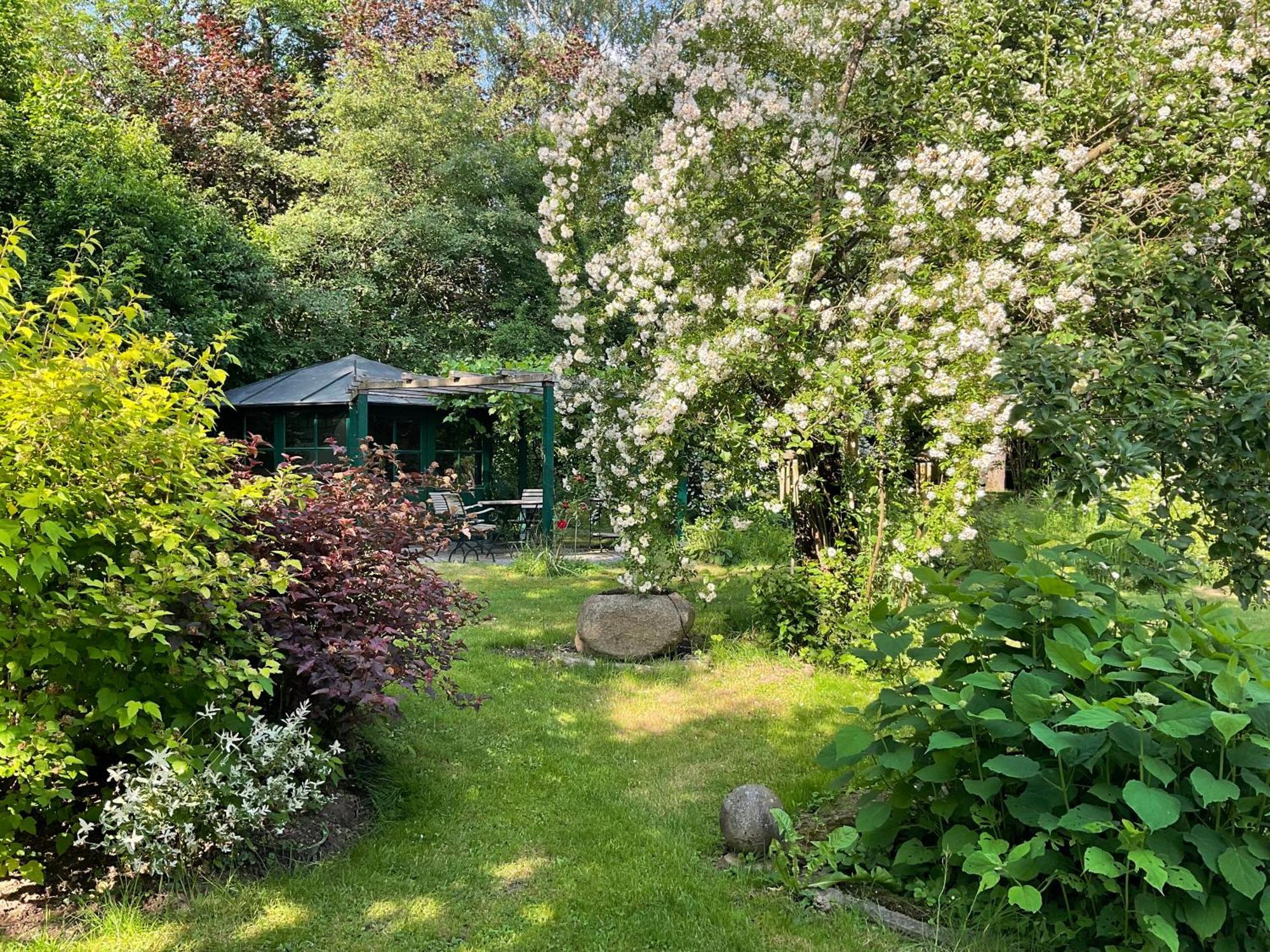 Design Ferienwohnung Mit Bauerngarten ヴァルトキルヒェン エクステリア 写真